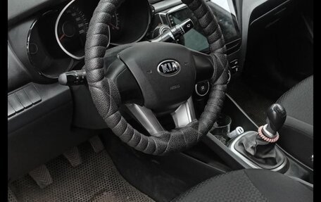 KIA Rio III рестайлинг, 2013 год, 1 000 000 рублей, 2 фотография