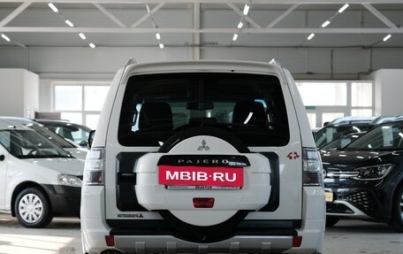 Mitsubishi Pajero IV, 2011 год, 2 019 000 рублей, 6 фотография