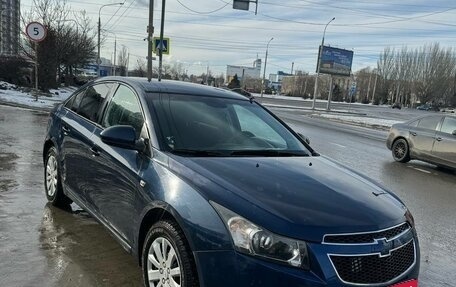 Chevrolet Cruze II, 2009 год, 600 000 рублей, 2 фотография