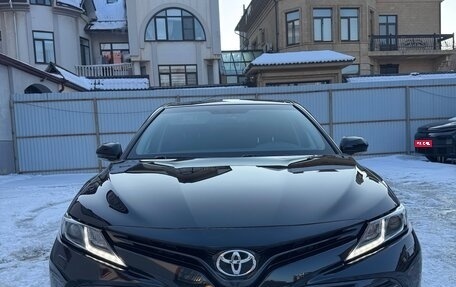 Toyota Camry, 2019 год, 3 100 000 рублей, 1 фотография