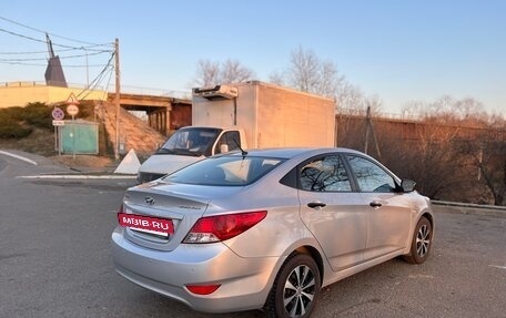 Hyundai Solaris II рестайлинг, 2013 год, 970 000 рублей, 5 фотография