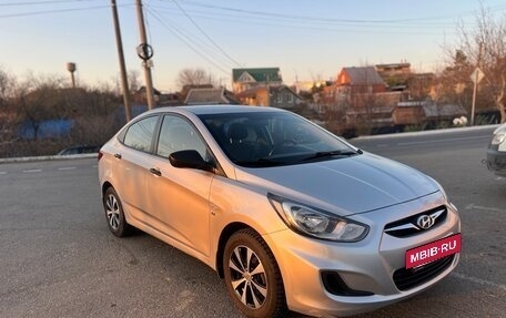 Hyundai Solaris II рестайлинг, 2013 год, 970 000 рублей, 3 фотография