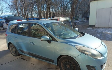 Renault Scenic III, 2010 год, 777 000 рублей, 2 фотография