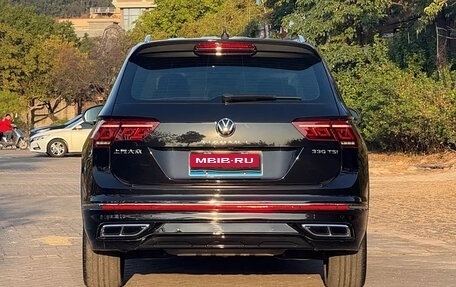 Volkswagen Tiguan II, 2022 год, 2 900 000 рублей, 5 фотография