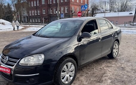 Volkswagen Jetta VI, 2010 год, 585 000 рублей, 2 фотография