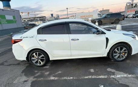 KIA Rio IV, 2018 год, 1 450 000 рублей, 3 фотография