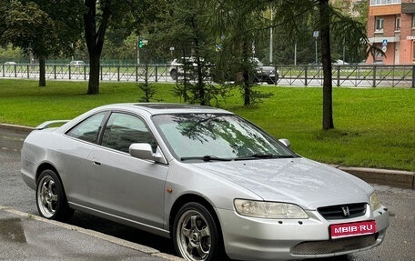 Honda Accord VII рестайлинг, 2000 год, 700 000 рублей, 1 фотография