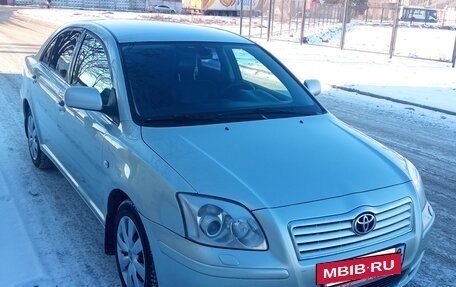 Toyota Avensis III рестайлинг, 2004 год, 950 000 рублей, 17 фотография