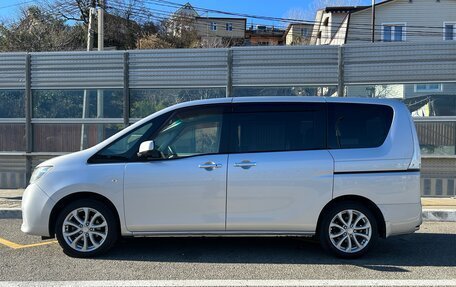 Nissan Serena IV, 2011 год, 1 420 000 рублей, 4 фотография