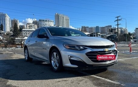 Chevrolet Malibu IX, 2019 год, 1 500 000 рублей, 3 фотография