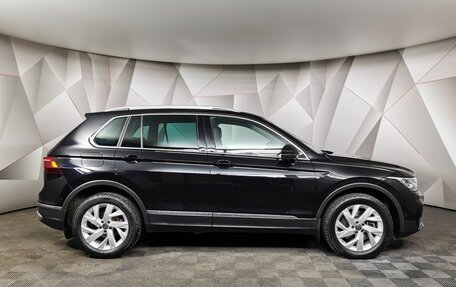 Volkswagen Tiguan II, 2021 год, 3 929 700 рублей, 6 фотография