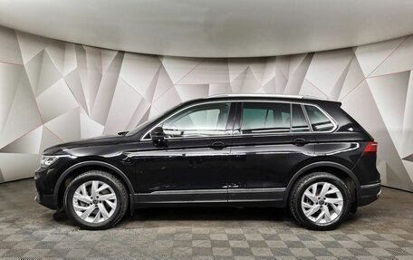 Volkswagen Tiguan II, 2021 год, 3 929 700 рублей, 5 фотография