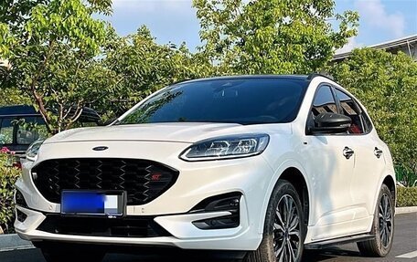 Ford Escape, 2021 год, 2 250 000 рублей, 2 фотография