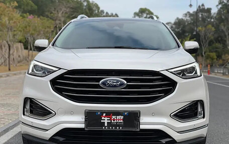 Ford Edge II рестайлинг, 2020 год, 2 800 000 рублей, 2 фотография