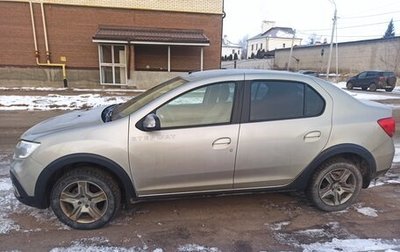 Renault Logan II, 2018 год, 1 000 000 рублей, 1 фотография