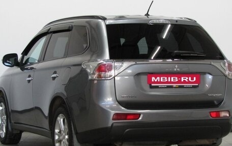 Mitsubishi Outlander III рестайлинг 3, 2012 год, 1 395 000 рублей, 3 фотография