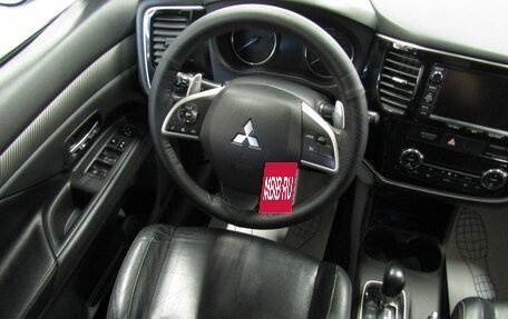 Mitsubishi Outlander III рестайлинг 3, 2012 год, 1 395 000 рублей, 15 фотография