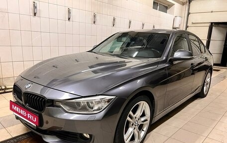 BMW 3 серия, 2013 год, 1 850 000 рублей, 10 фотография