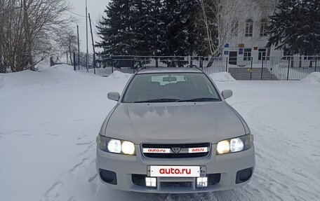 Nissan Avenir II, 2001 год, 360 000 рублей, 4 фотография