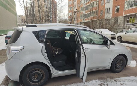 Toyota Verso I, 2010 год, 999 000 рублей, 3 фотография