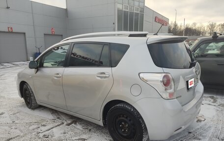 Toyota Verso I, 2010 год, 999 000 рублей, 2 фотография