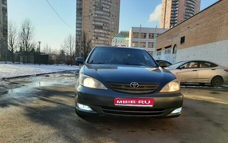 Toyota Camry V40, 2002 год, 650 000 рублей, 1 фотография