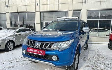 Mitsubishi L200 IV рестайлинг, 2017 год, 2 600 000 рублей, 10 фотография