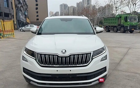 Skoda Kodiaq I, 2021 год, 2 380 000 рублей, 3 фотография