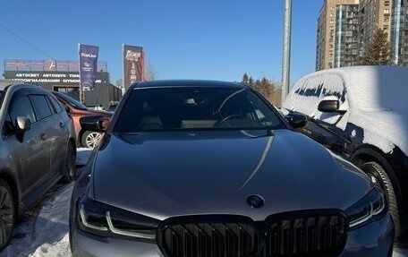 BMW 5 серия, 2021 год, 5 600 000 рублей, 2 фотография