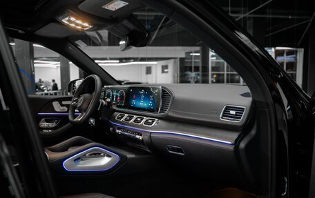 Mercedes-Benz GLE, 2024 год, 16 000 000 рублей, 36 фотография