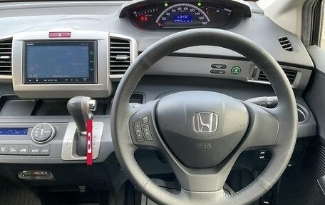 Honda Freed I, 2014 год, 710 000 рублей, 16 фотография