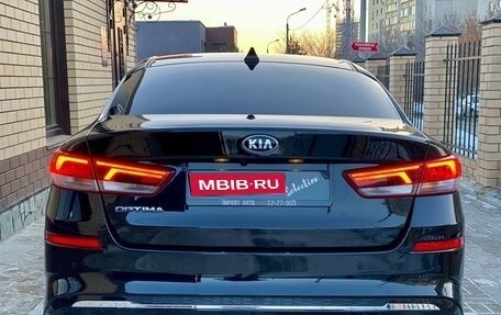 KIA Optima IV, 2018 год, 2 349 900 рублей, 8 фотография