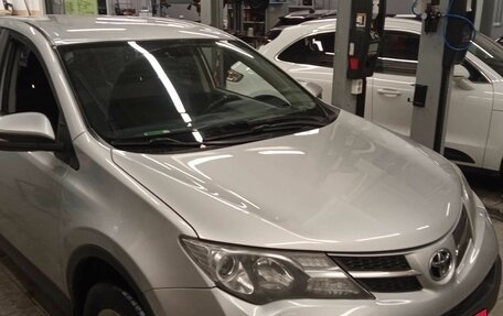 Toyota RAV4, 2013 год, 1 550 000 рублей, 2 фотография