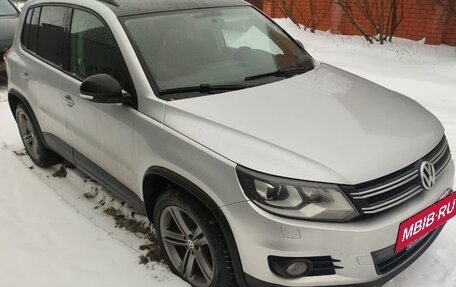 Volkswagen Tiguan I, 2016 год, 1 830 000 рублей, 2 фотография