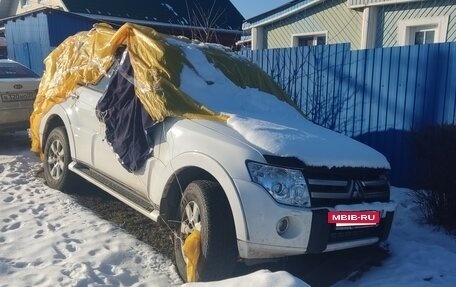 Mitsubishi Pajero IV, 2010 год, 995 000 рублей, 3 фотография