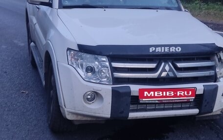 Mitsubishi Pajero IV, 2010 год, 995 000 рублей, 4 фотография