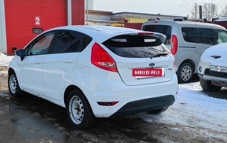 Ford Fiesta, 2010 год, 745 000 рублей, 3 фотография