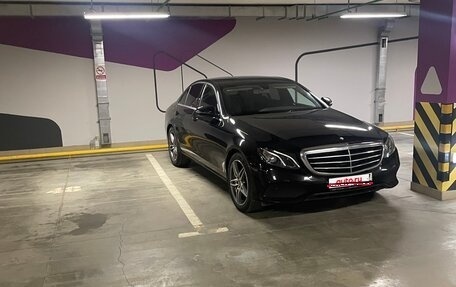 Mercedes-Benz E-Класс, 2017 год, 3 150 000 рублей, 1 фотография