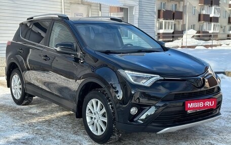 Toyota RAV4, 2018 год, 2 430 000 рублей, 29 фотография