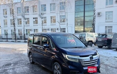 Honda Stepwgn IV, 2018 год, 2 750 000 рублей, 9 фотография