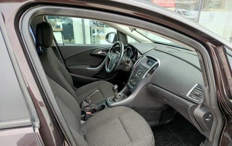 Opel Astra J, 2014 год, 648 000 рублей, 13 фотография