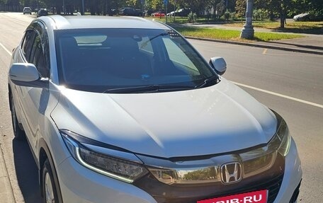 Honda Vezel, 2019 год, 2 290 000 рублей, 26 фотография