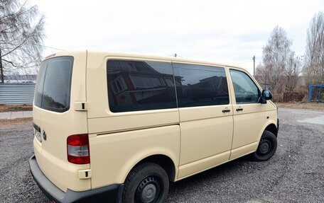 Volkswagen Transporter T5 рестайлинг, 2012 год, 1 350 000 рублей, 2 фотография