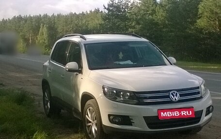 Volkswagen Tiguan I, 2016 год, 1 900 000 рублей, 1 фотография