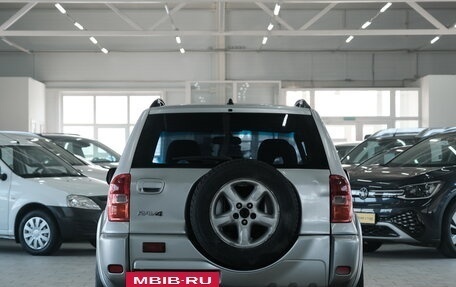Toyota RAV4, 2002 год, 899 000 рублей, 6 фотография