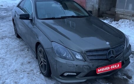 Mercedes-Benz E-Класс, 2011 год, 1 360 000 рублей, 1 фотография