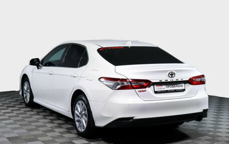 Toyota Camry, 2022 год, 3 650 000 рублей, 7 фотография