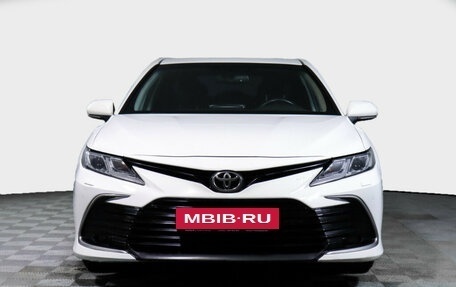 Toyota Camry, 2022 год, 3 650 000 рублей, 2 фотография