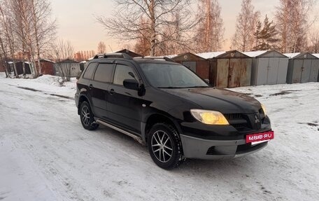 Mitsubishi Outlander III рестайлинг 3, 2006 год, 570 000 рублей, 4 фотография