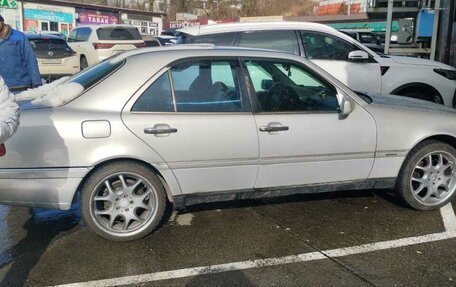 Mercedes-Benz C-Класс, 1995 год, 500 000 рублей, 2 фотография